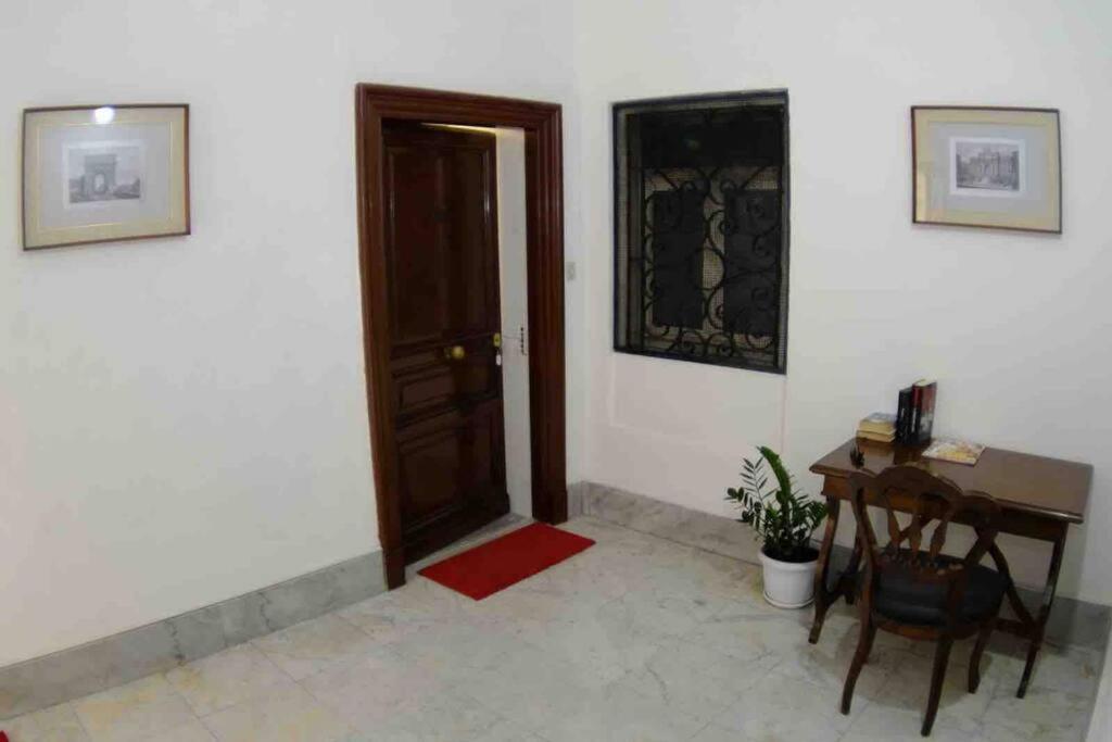 Beautiful Apartment Next To Piazza Di Spagna Rom Exteriör bild