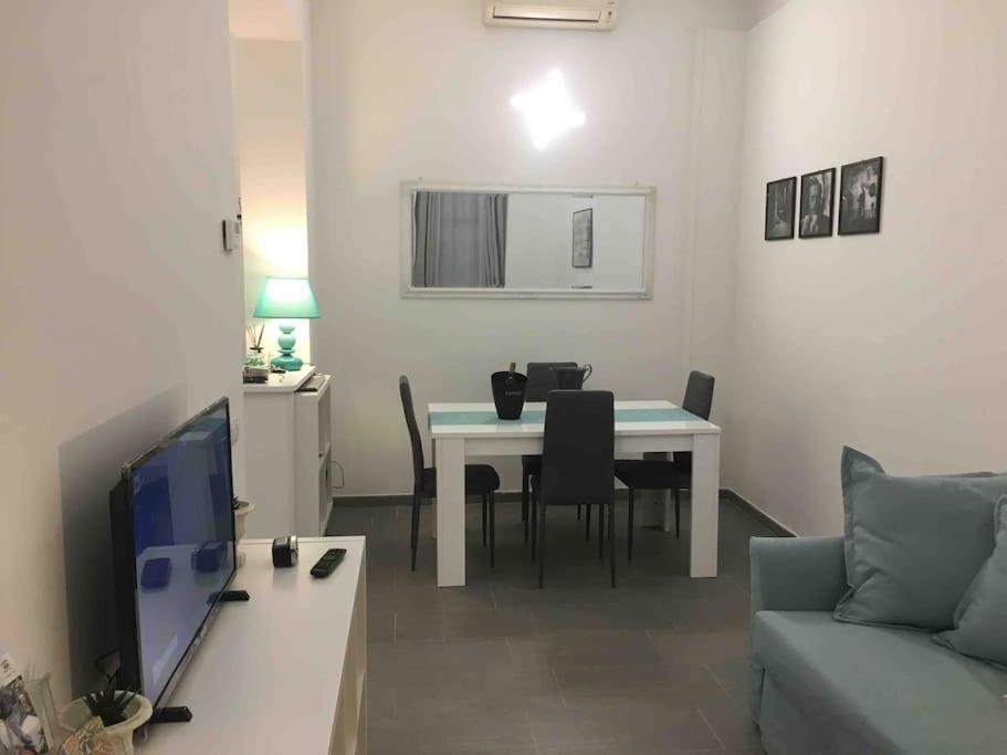 Beautiful Apartment Next To Piazza Di Spagna Rom Exteriör bild